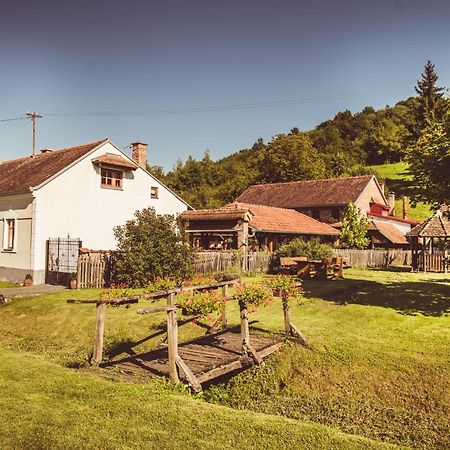 Гостьовий будинок Country House Tunjina Kuca Stara Kapela Pavlovci Екстер'єр фото