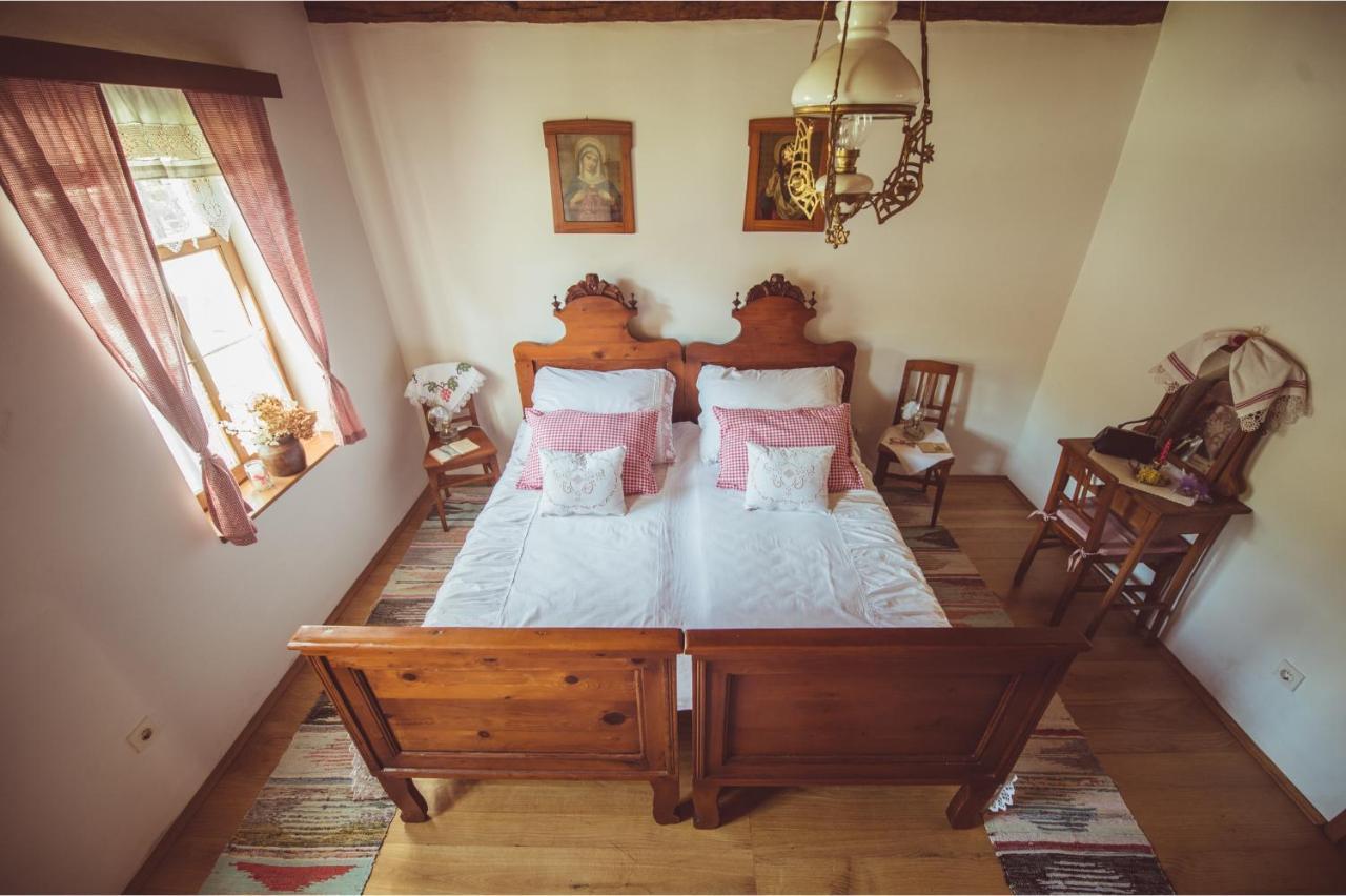 Гостьовий будинок Country House Tunjina Kuca Stara Kapela Pavlovci Екстер'єр фото
