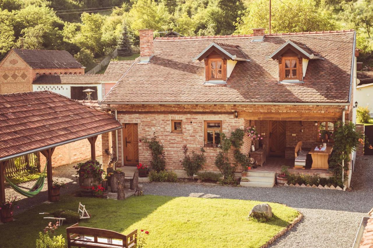 Гостьовий будинок Country House Tunjina Kuca Stara Kapela Pavlovci Екстер'єр фото